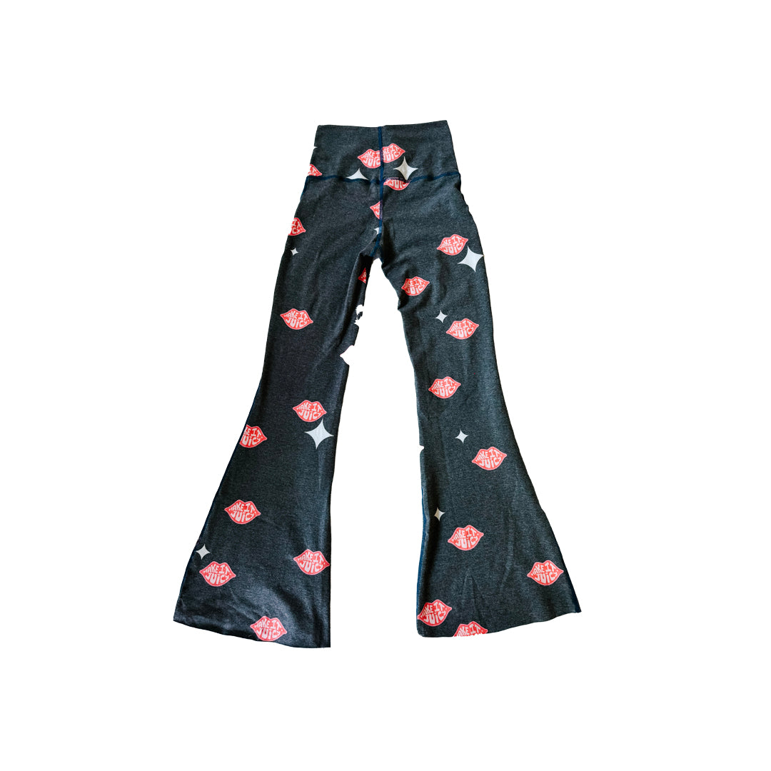 Juicy Ladies “Make It Juicy” Kiss Print Pants